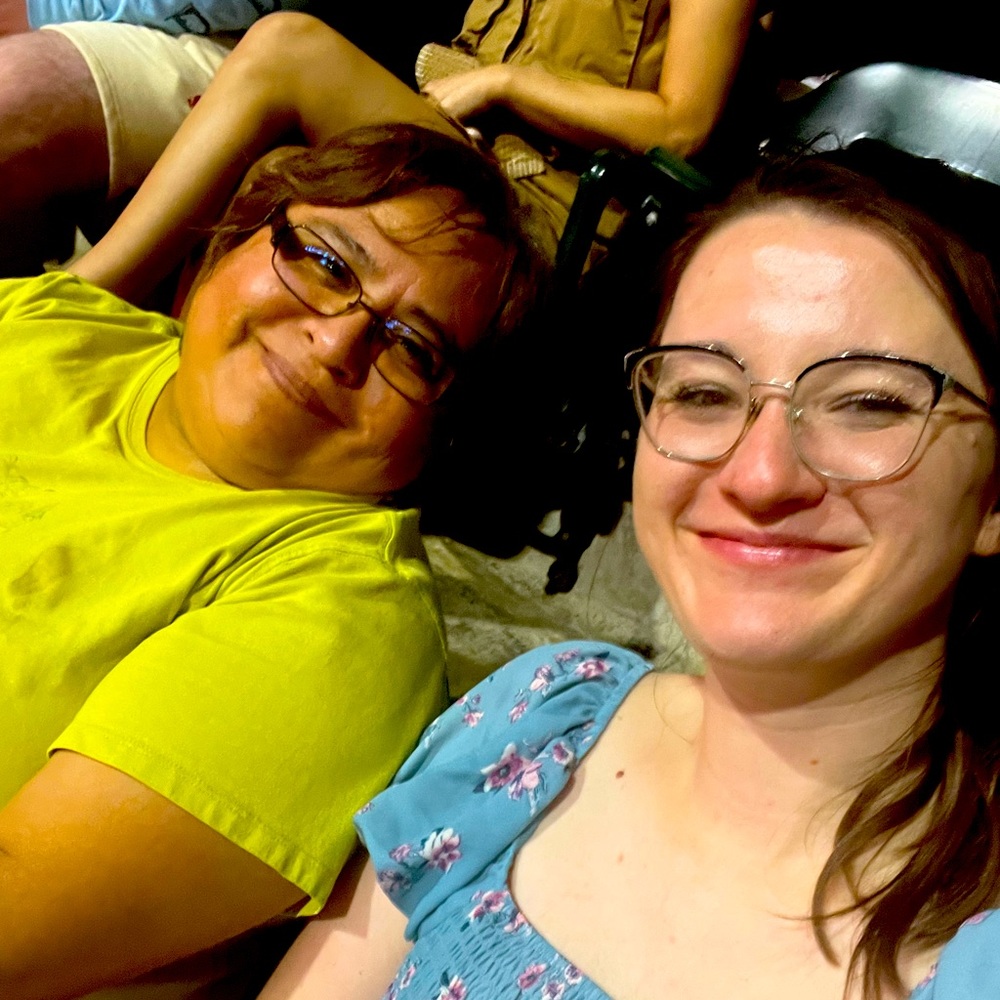 Meet your Poshers, Olivia & Stephanie